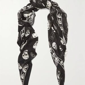 Alexander McQueen Silk Skull Scarf – Authentic